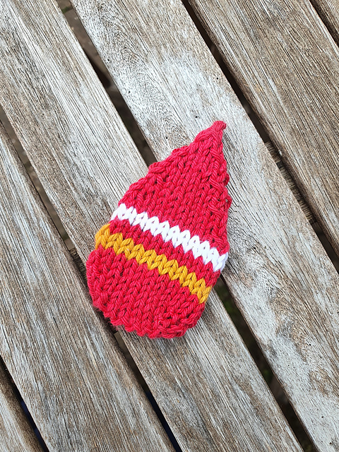 Charmed Bauble (Knit)