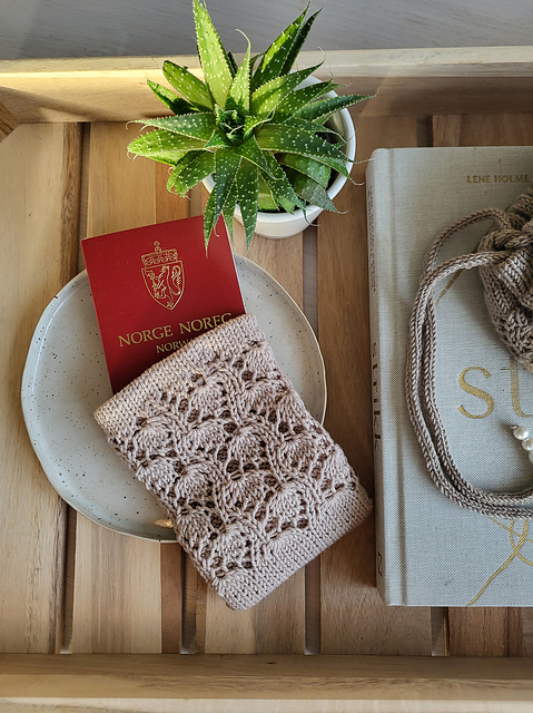 Babyleaf passport pocket