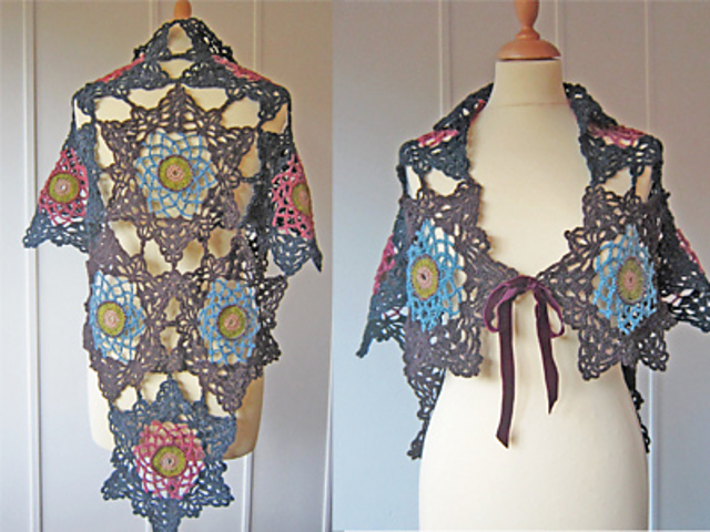 Hexagon Motif Wrap