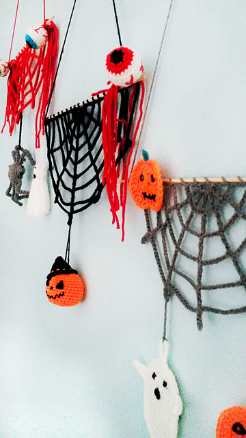 7 Halloween Decor Ornaments