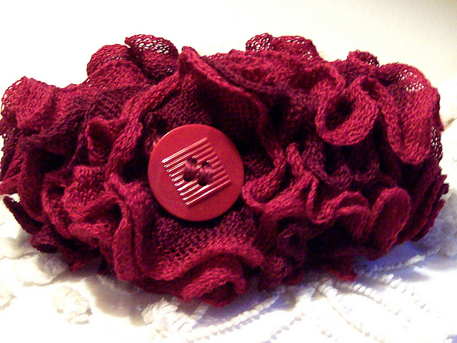 Ruffle neckwarmer and Wristies