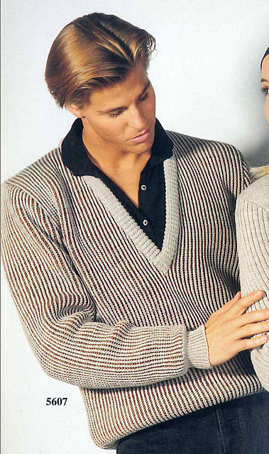 5607 Men's sweater