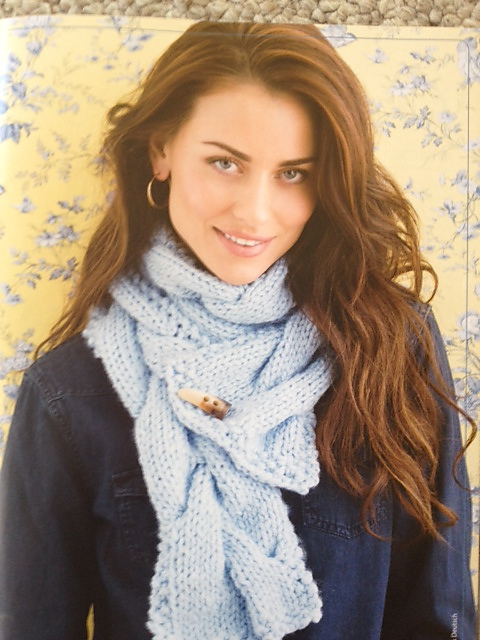 Chunky Cabled Scarf