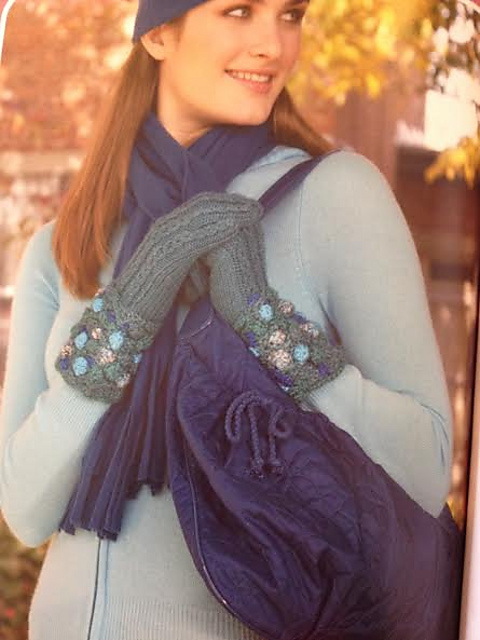 Cabled Gloves