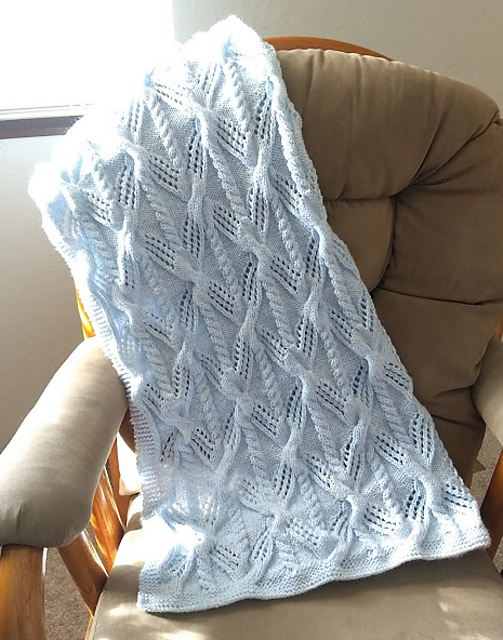 Arodethel Cabled Baby Blanket