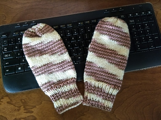Neopolitan Swirl Mittens