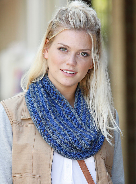 Nubby Cowl