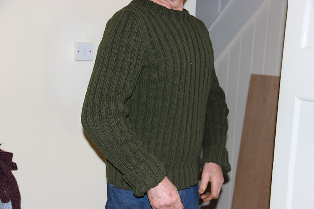 15 Man's Sweater With Rib Pattern 