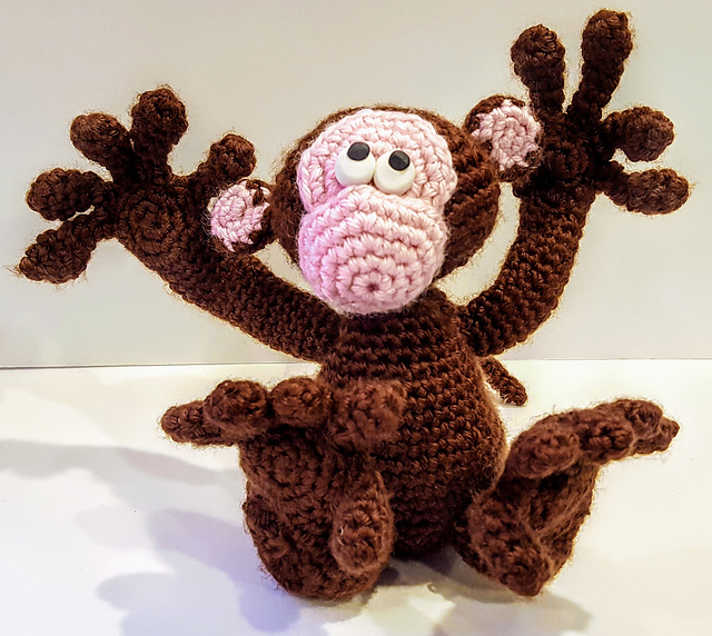 Hugs! Amigurumi Monkey