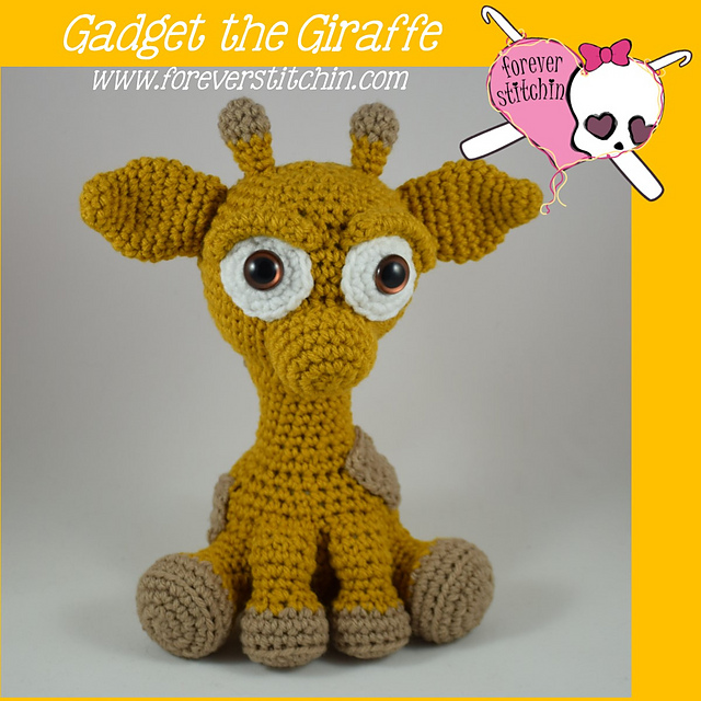 Giraffe Amigurumi Gadget
