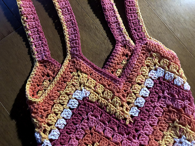 18 Free Crochet Boho, Bohemian, and Groovy Inspired Bag Patterns - The  Stitchin Mommy