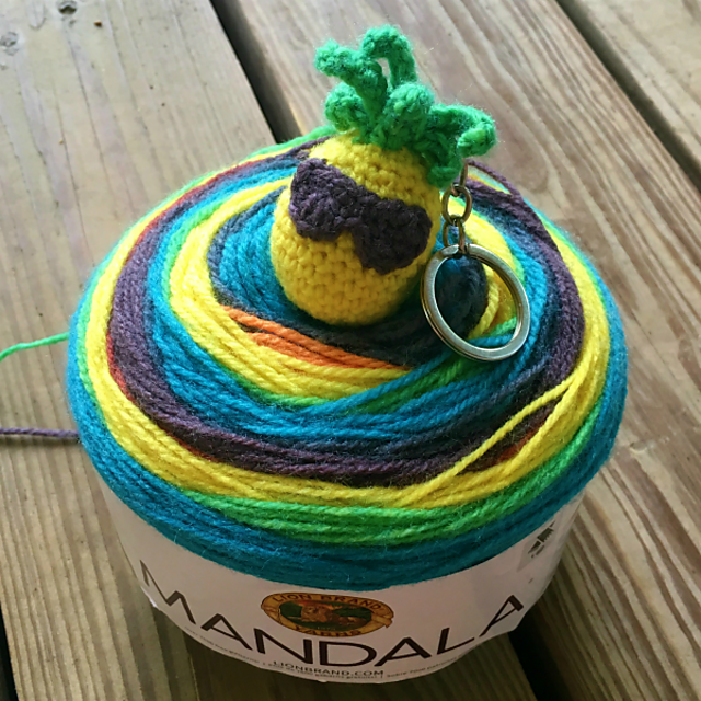 Chillin' Pineapple Bobble