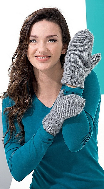 Dreamy Cabled Mittens