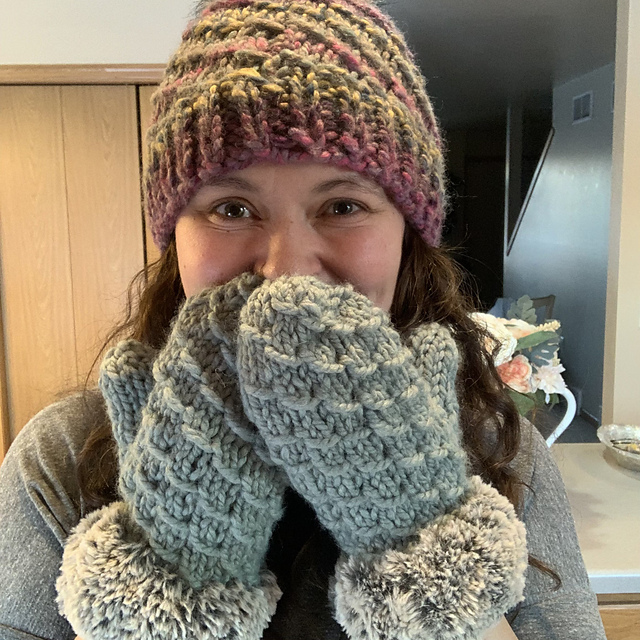Elizabeth Mittens