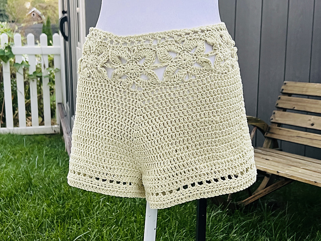 Caitlin Shorts