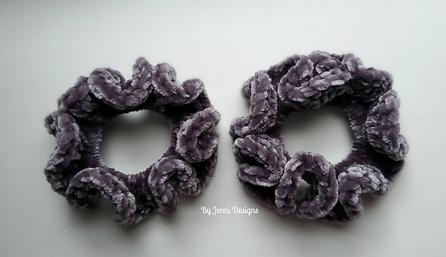 The Basic Scrunchie