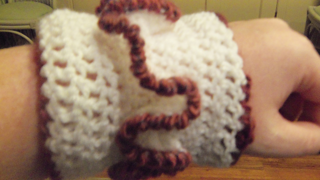 Symmetrical Cuff with Ruffle
