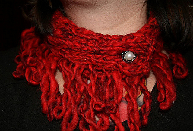 Chunky Cable Loops Neckwarmer