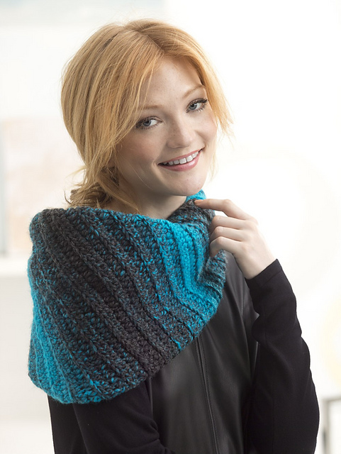 Swan River Cowl