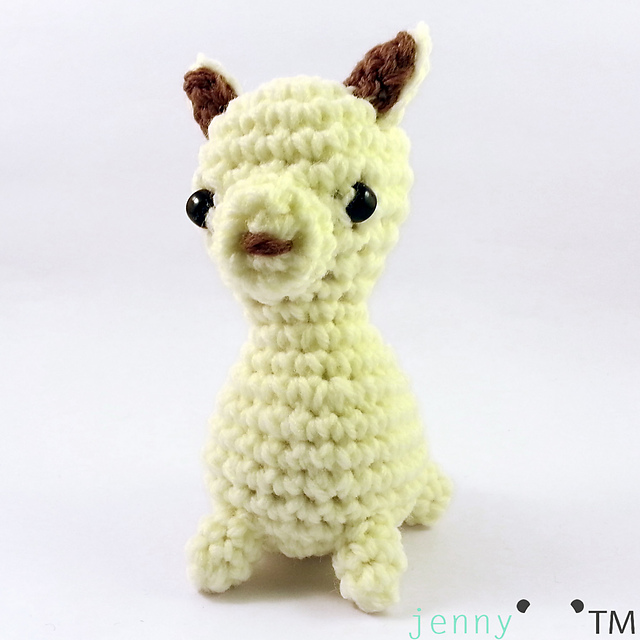 Midi Alpaca Amigurumi Plush