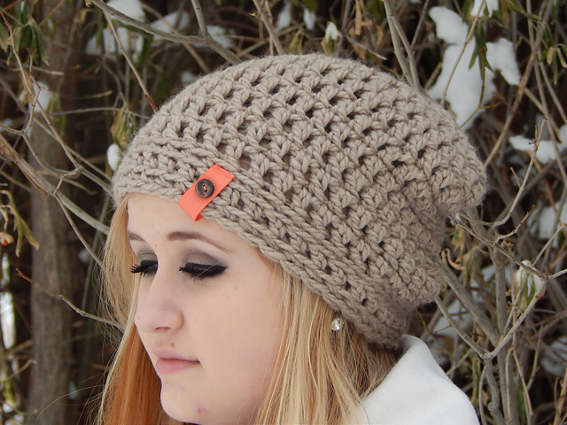 Colie's Slouchy Tag Beanie