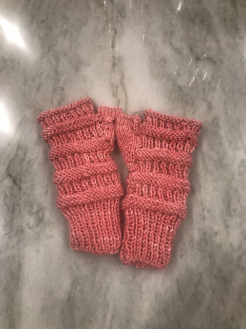 Copy cat beanie hand thingies