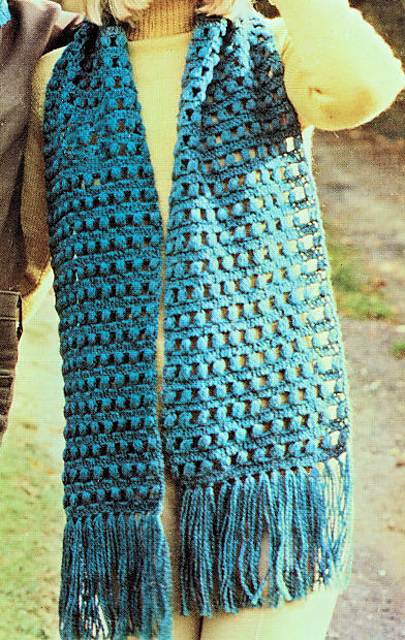 Crochet scarf