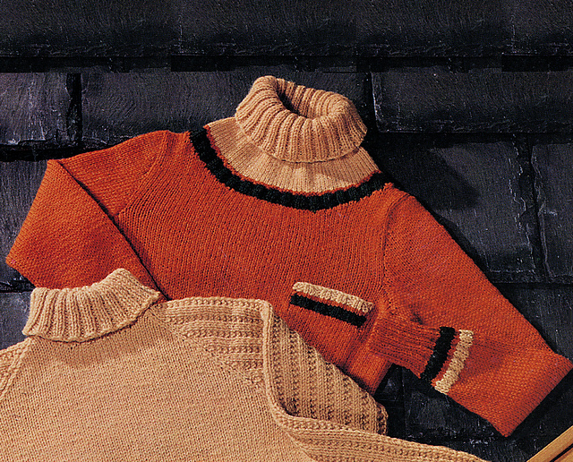 Sweater with Contrast Collar