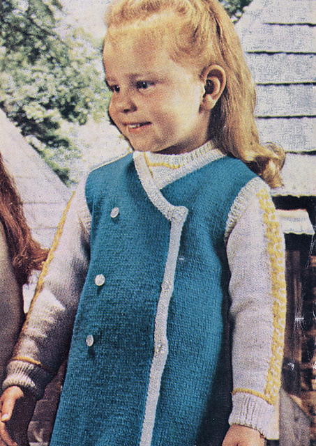 Sweater in 4 Ply