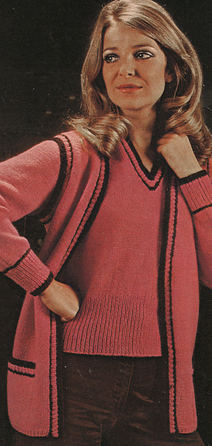 Lady's Sleeveless Jacket