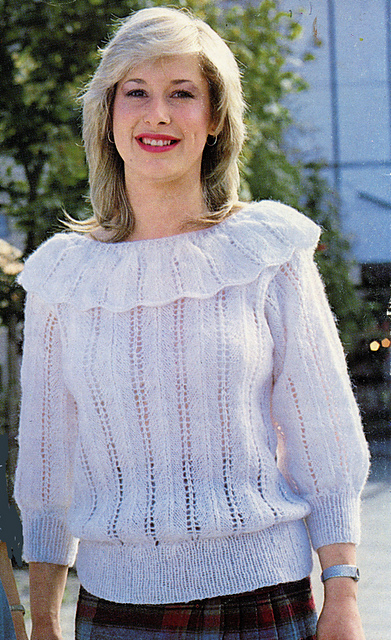 Lacy Sweater with Collar