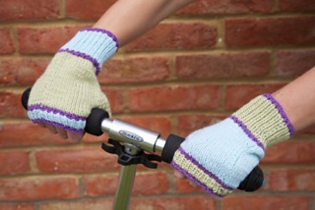 Fingerless mittens