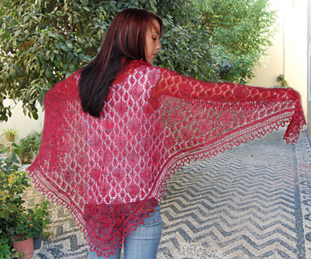 Halo Pavé Shawl