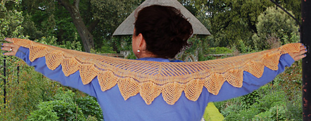 Flower Petals Shawlette