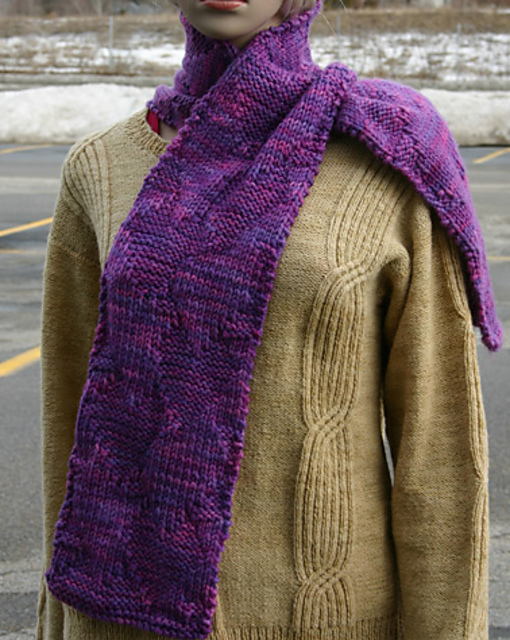 Queen of Hearts Scarf