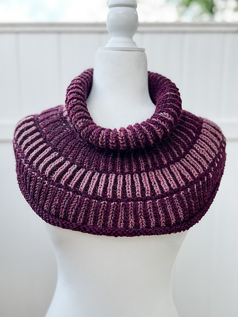 A Taste of Brioche Cowl