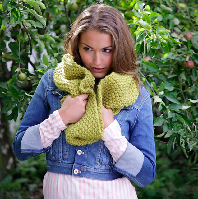 Moss Stitch Chunky Cowl
