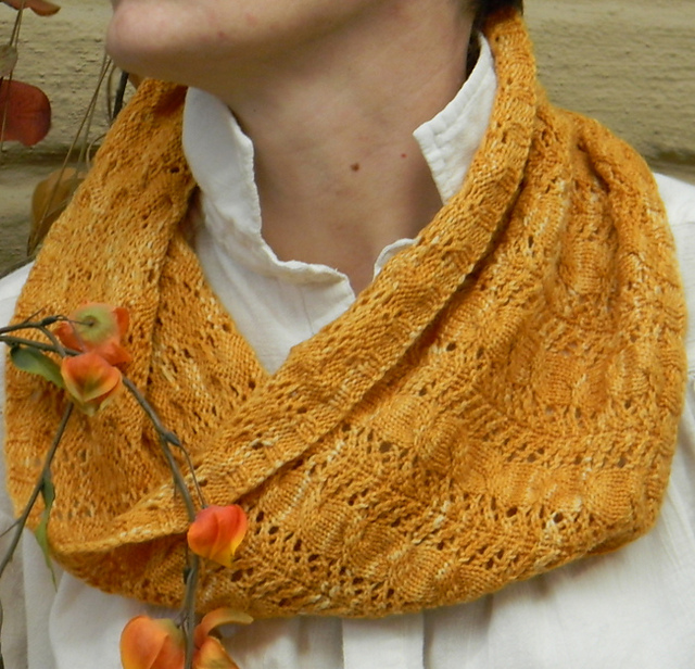 Swift River Cowl