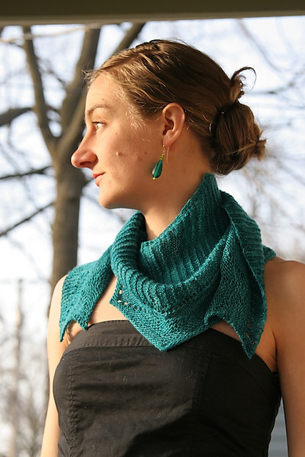 Metro Blues Shawlette