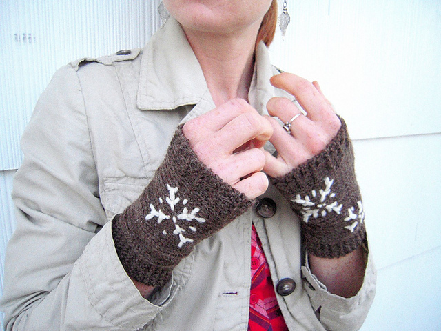 Wooly Mitts - The First Snowfall