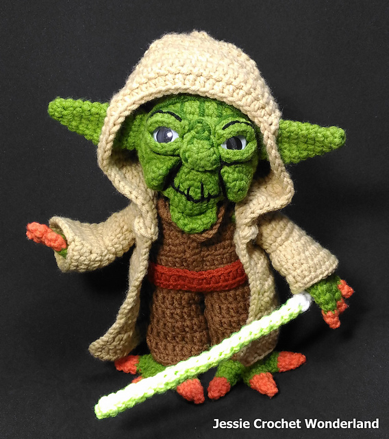 Darth Yoda vs Master Yoda