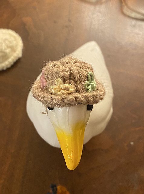 Desk Goose Garden Hat