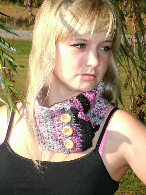 Hot Crossed Cowl