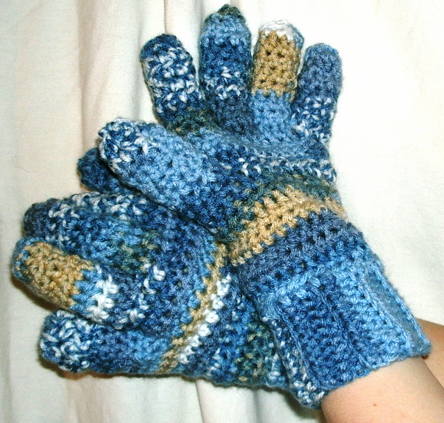 Half Double Crochet Ladies Gloves