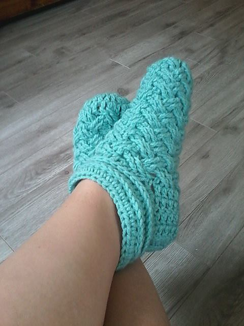 Comfy Criss Cross Slipper Sock