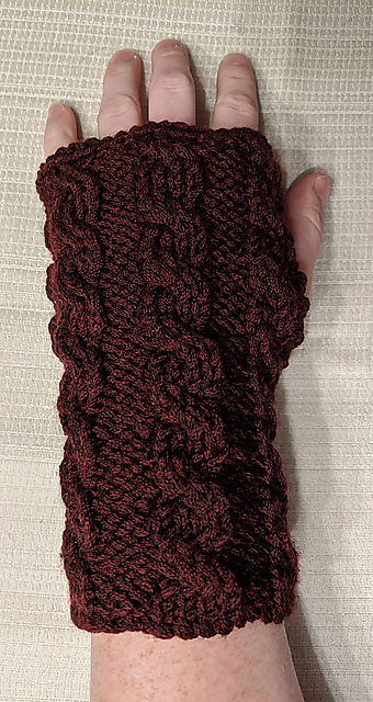 No Thumb Cabled Handwarmers