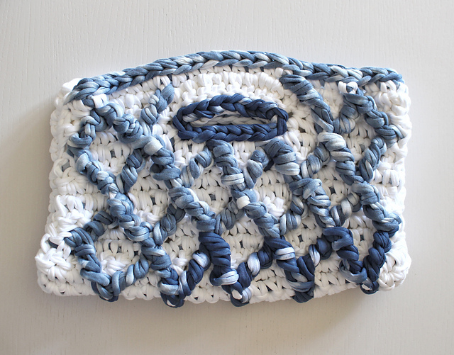 Diamond Clutch Bag with T-shirt yarn