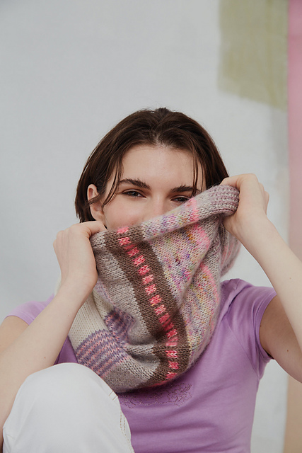 Scrappy cowl