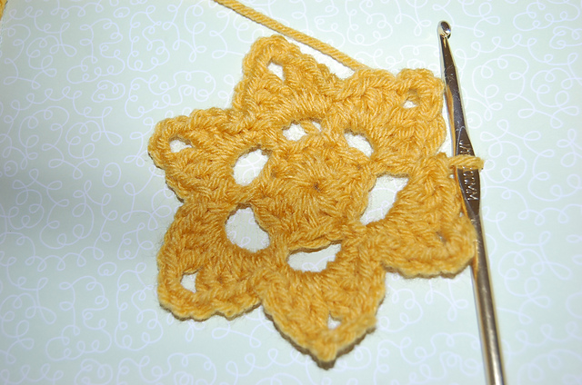 Beginner's Flower/ 6-Point Star