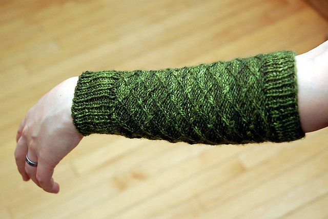Lattice Armwarmers